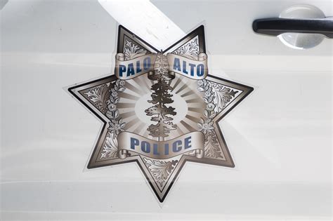 Broad daylight strong-arm robbery in Palo Alto being investigated